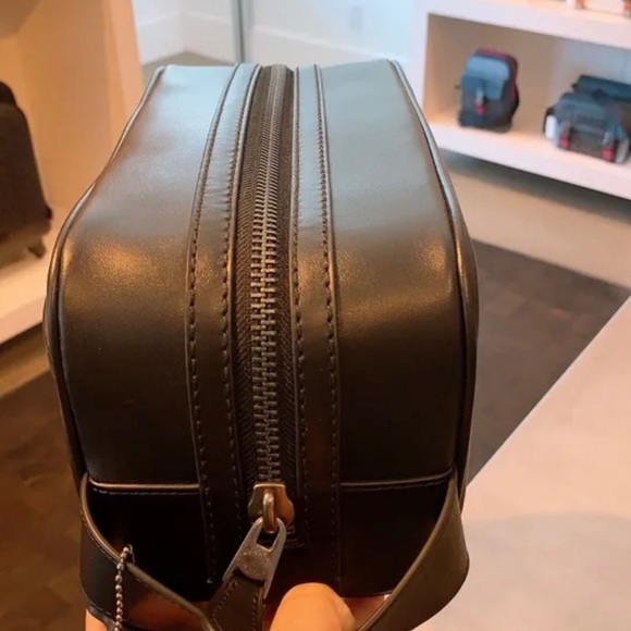 NWT Coach Leather Travel Kit MSRP $178 Black - Picture 3 of 5